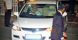 5 Famous Indian businessmen And Their Humble Cars: Anand Mahindra's Scorpio N to Narayana Murthy's Skoda