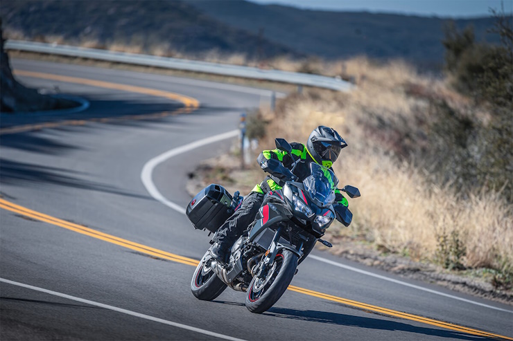 Kawasaki Versys 650 vs Benelli TRK 502: Adventure Tourer Comparison