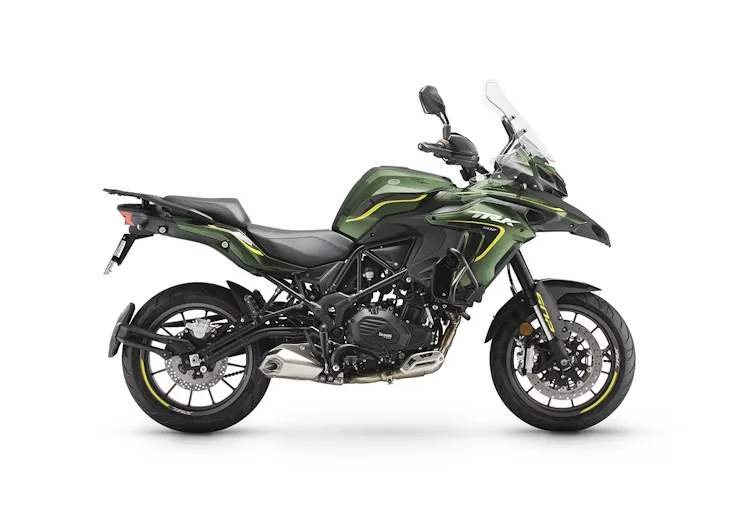 Kawasaki Versys 650 vs Benelli TRK 502: Adventure Tourer Comparison