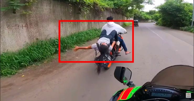 Girl Pillion Almost Falls Off As KTM Rider Tries To Impress Superbiker With Wheelie (Video)