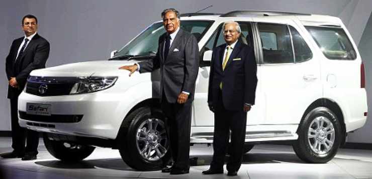 Ratan Tata with Tata Safari Storme