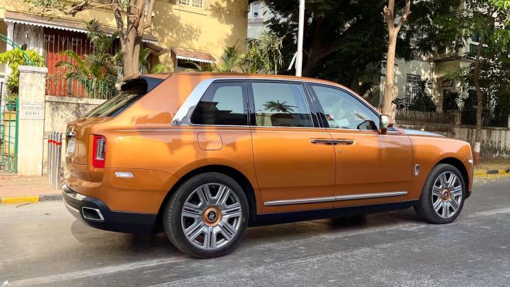 Mukesh Ambani Just Spent 1 Crore To Paint His Rolls Royce Cullinan In This Color [Video]