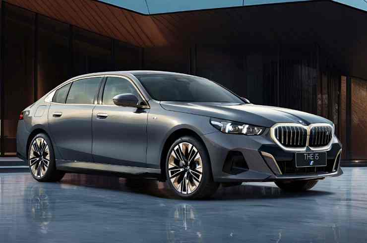 2024 BMW 5-Series Luxury Sedan Unveiled Before Official Launch
