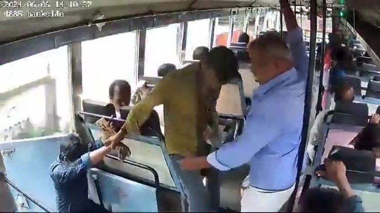 Bus Conductor’s Crazy Sharp Reflex Saves Passenger [Video]