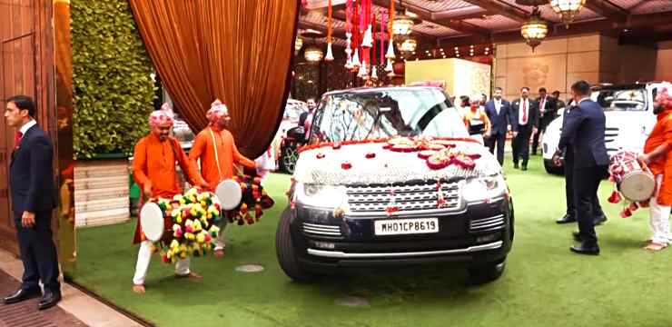 Ambani Wedding Aakash ambani Range Rover Armoured