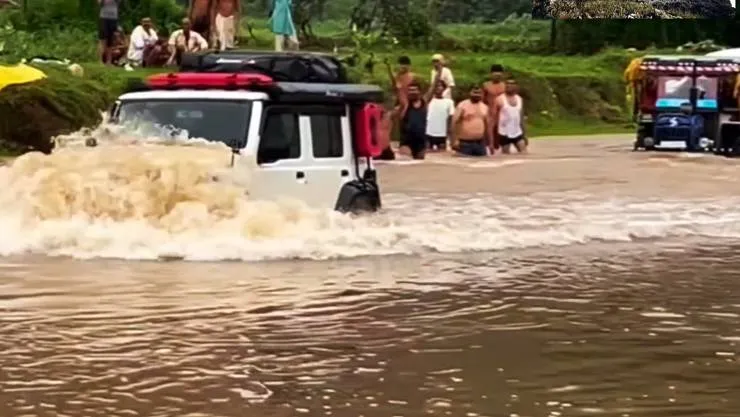 Jimny-tractor-rescue-mission