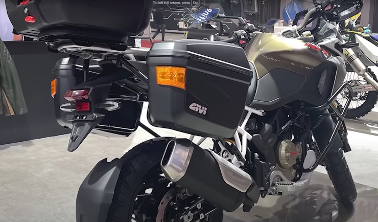 TVS Apache RTX 300 rear